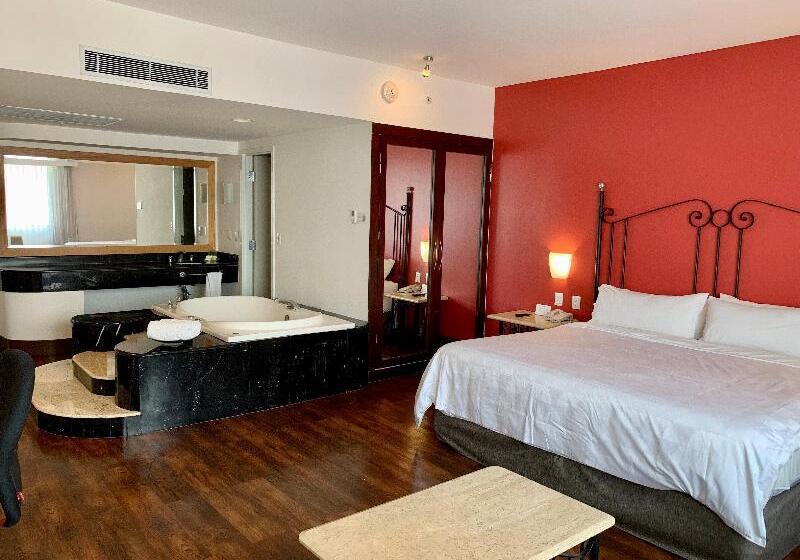 Suite Lit King, Holiday Inn Hotel & Suites Centro Historico, An Ihg