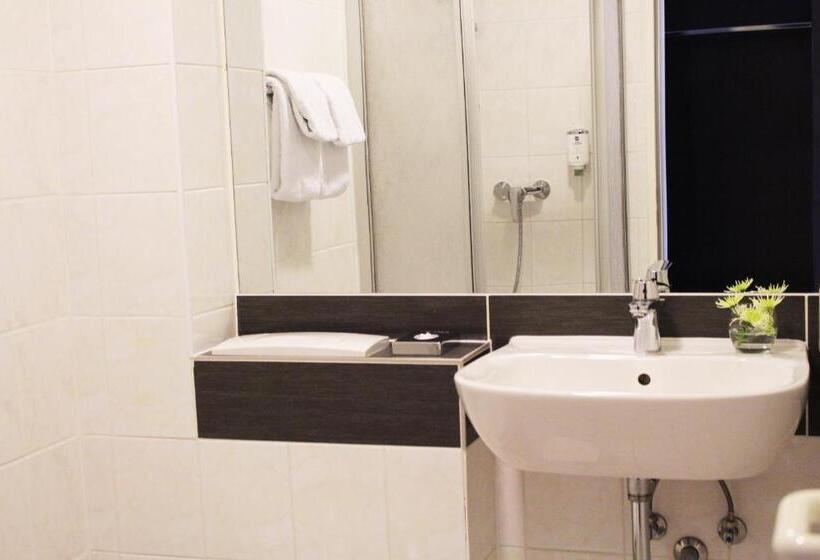 Номер Стандарт, Best Western soibelmanns Frankfurt Airport