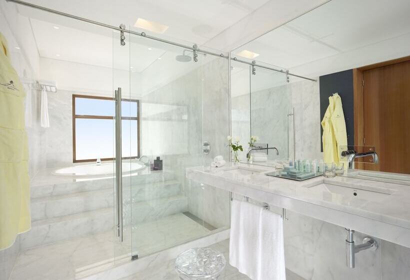 اتاق لوکس, Convento Do Espinheiro, Historic Hotel & Spa