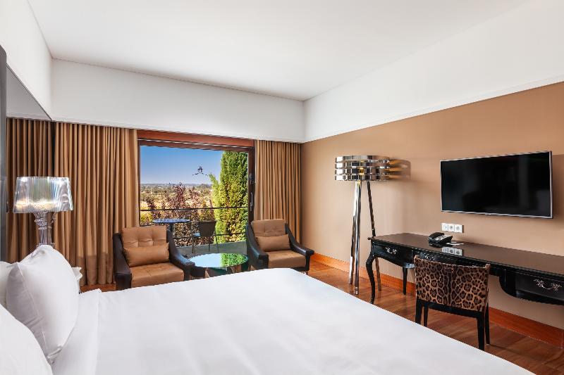 اتاق لوکس, Convento Do Espinheiro, Historic Hotel & Spa