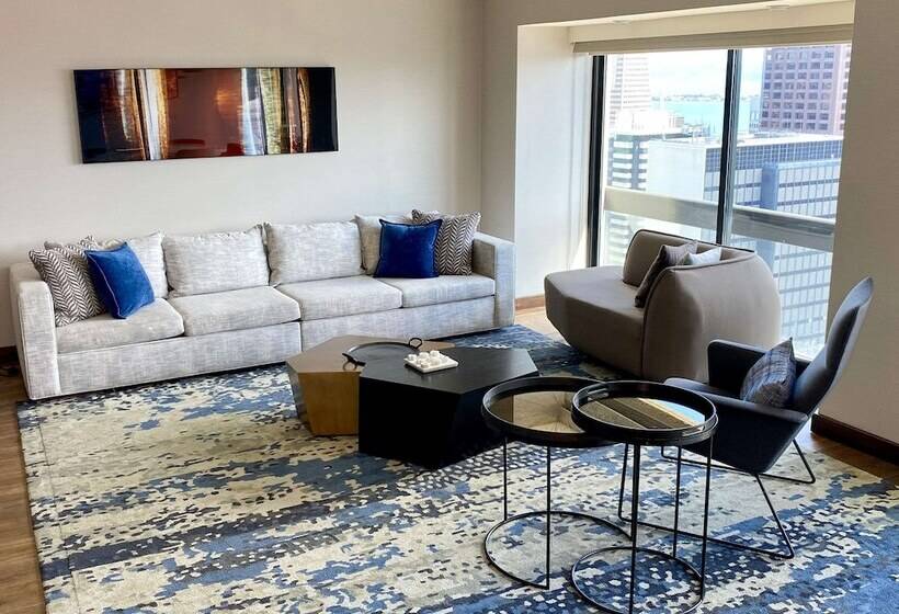Deluxe Suite, Grand Hyatt San Francisco Union Square