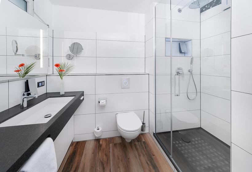 اتاق اکونومی, Sisuites