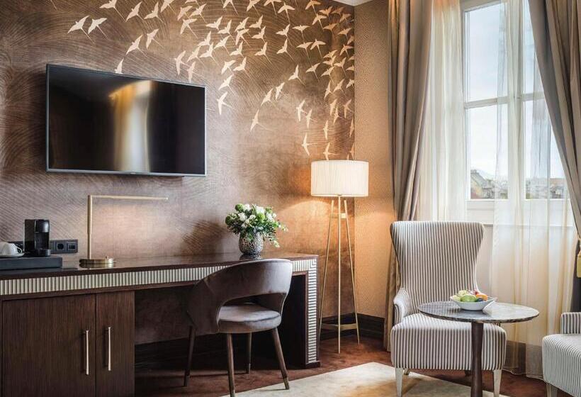 디럭스 룸, Anantara New York Palace Budapest   A Leading Hotel Of The World