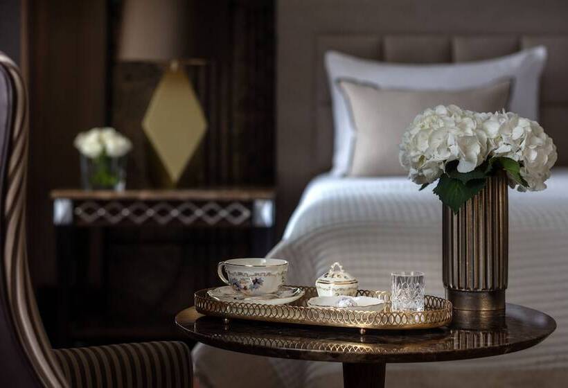 주니어 스위트, Anantara New York Palace Budapest   A Leading Hotel Of The World