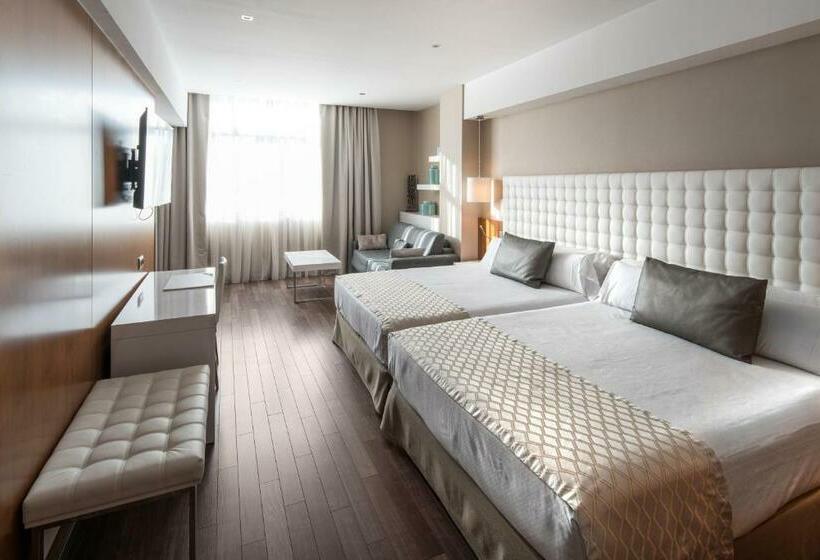 Номер Премиум, Catalonia Ramblas 4* Sup