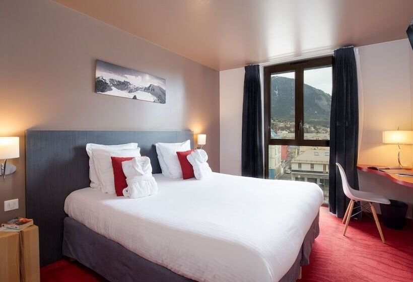 Четырехместный Номер Superior, Sowell Hotels Le Parc & Spa