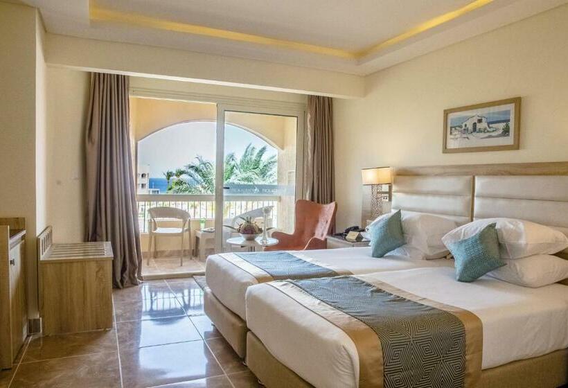 Номер Deluxe Вид на Море Боковой, Beach Albatros Aqua Park   Hurghada