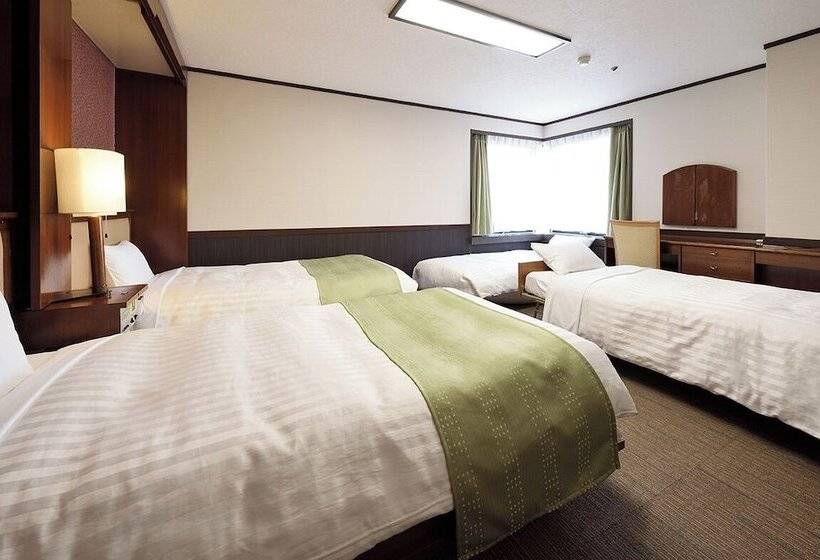 Quarto Quádruplo Estandar, Belmont
