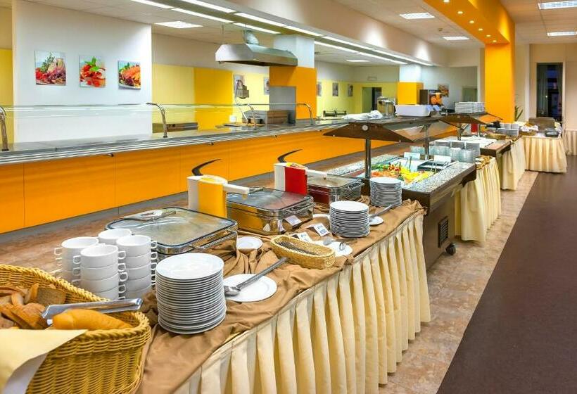 Üç Kişilik Standart Oda, Congress & Wellness Hotel Olsanka