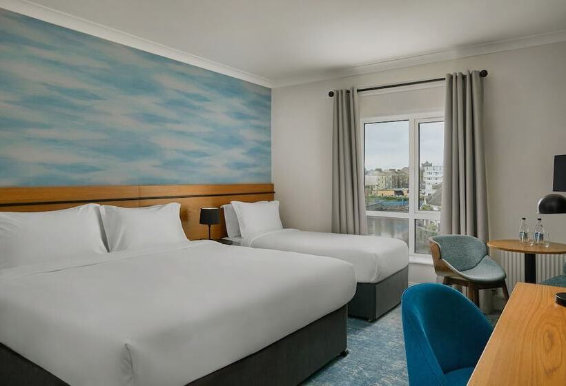 스탠다드 트리플 룸, Waterford Marina