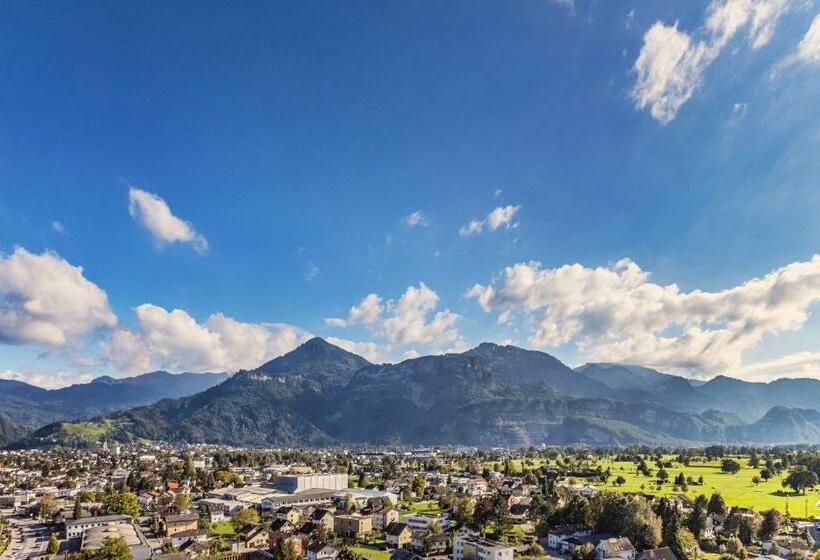 Номер бизнес-класса, Four Points By Sheraton Panoramahaus Dornbirn