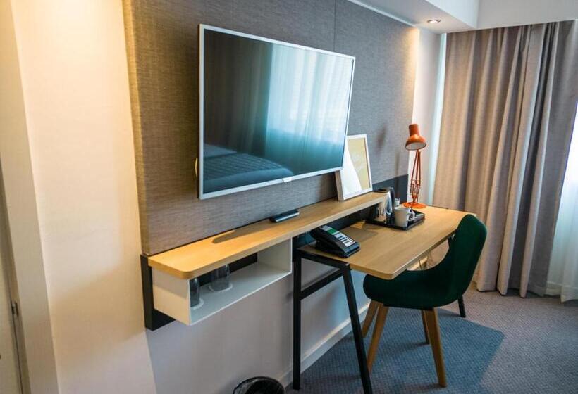 اتاق اجرایی با تخت بزرگ, Holiday Inn South Normanton M1, Jct.28, An Ihg