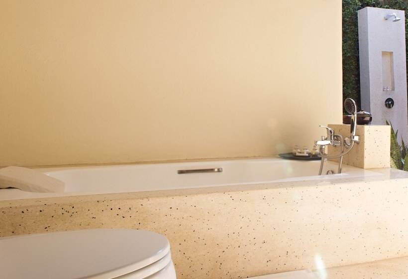 Вилла 3 Спальни с Бассейном, Kayumanis Sanur Private Villa & Spa