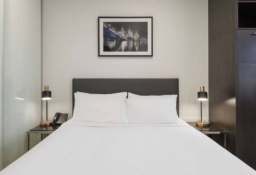 이그제큐티브 스튜디오, Oaks Melbourne On Collins Suites