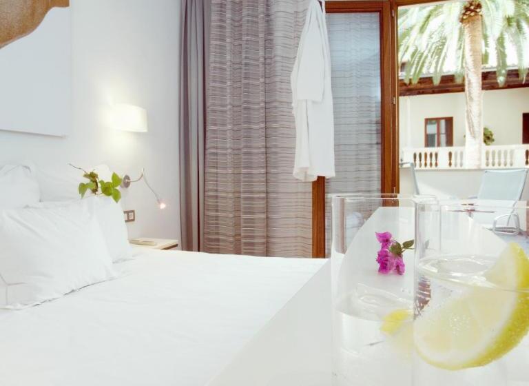 주니어 스위트, Petit Palace Hotel Tres