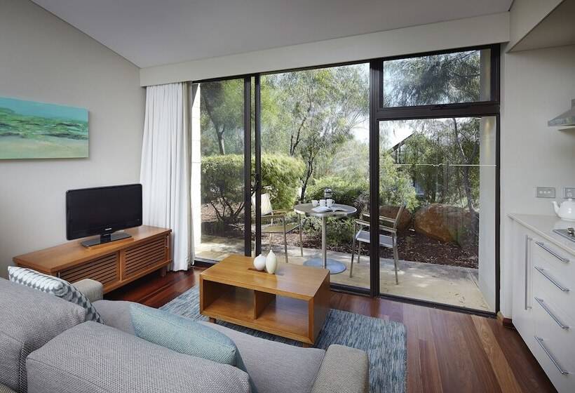 스탠다드 스튜디오 더블 침대, Pullman Bunker Bay Resort Margaret River
