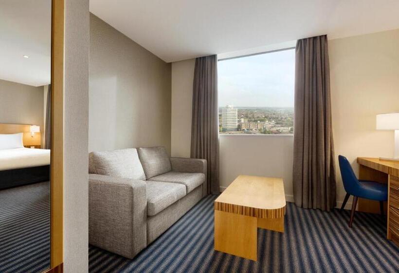 Номер Superior, Ramada Hotel & Suites By Wyndham Coventry