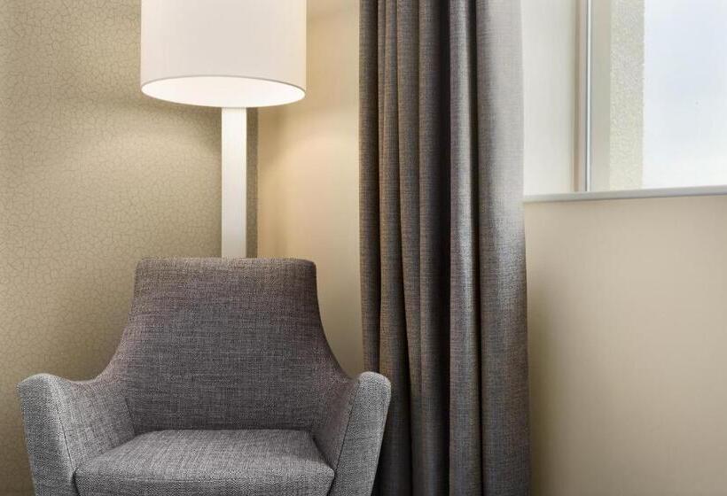Номер Стандарт, Ramada Hotel & Suites By Wyndham Coventry