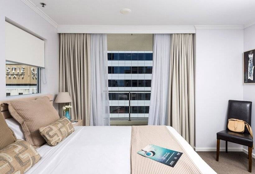 Апартаменты 2 Спальни, Oaks Brisbane Lexicon Suites