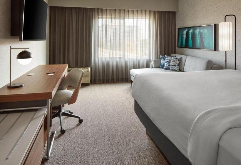 חדר סטנדרט עם מיטת קינג, Courtyard By Marriott Mississaugaairport Corporate Centre West