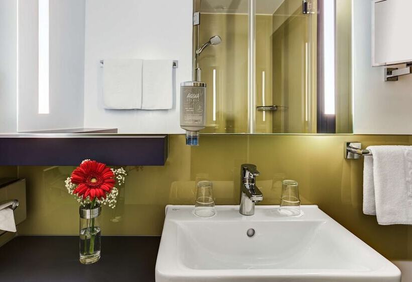 اتاق خانوادگی, Intercityhotel Frankfurt Airport