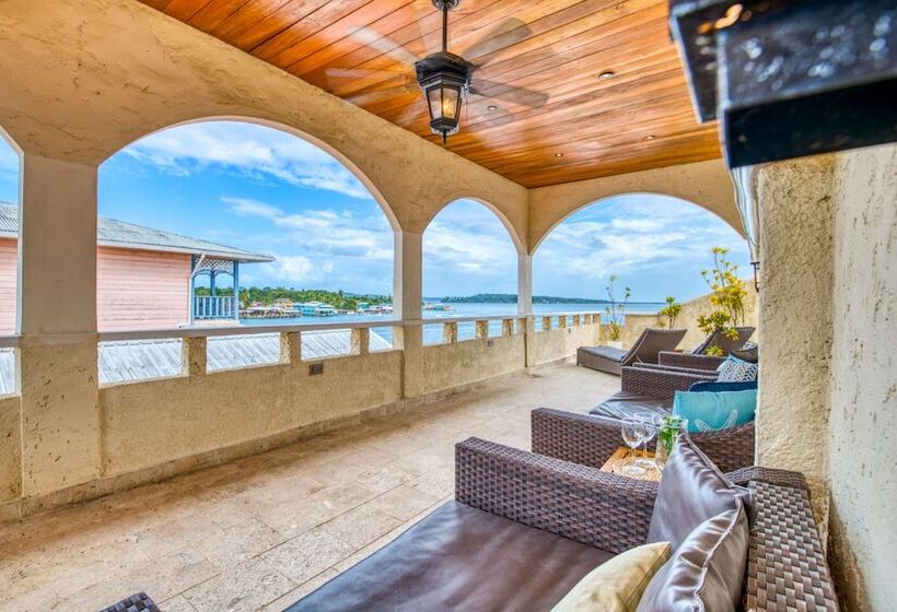 شقة دور أخير غرفتين نوم, Tropical Suites