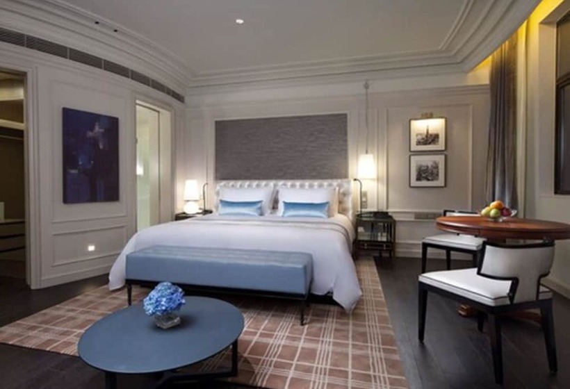 سوییت جونیور, Golden Tulip Bund New Asia