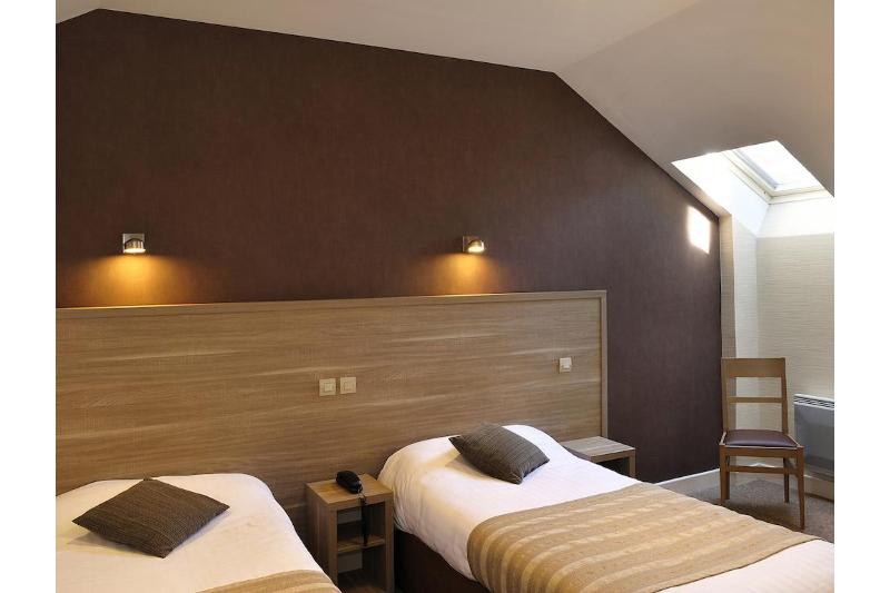 Номер Стандарт, Logis Hôtel Restaurant Le Puits Doré