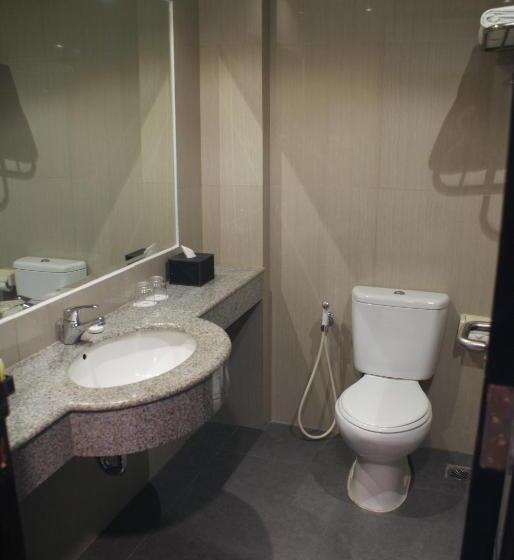 Номер Superior, Swiss Belhotel Borneo Samarinda