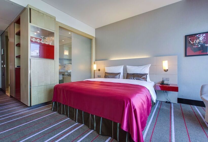 Номер Superior, Radisson Blu Media Harbour Hotel, Düsseldorf