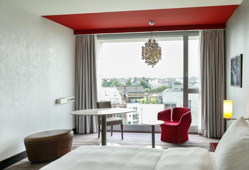 Номер Стандарт, Radisson Blu Media Harbour Hotel, Düsseldorf