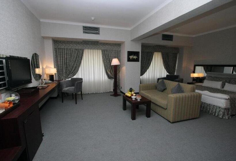 اتاق لوکس, Le Grande Plaza