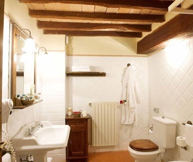 Полулюкс, Monsignor Della Casa Country Resort & Spa