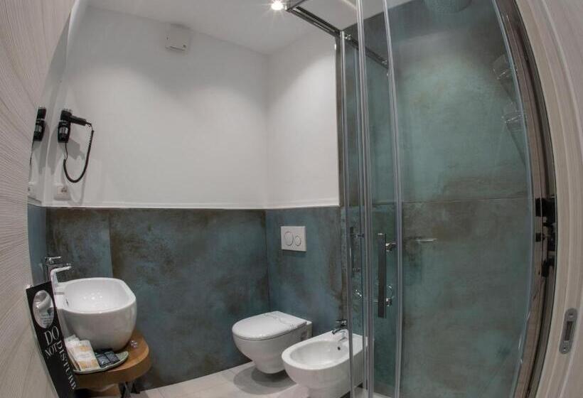 سوییت جونیور با بالکن, Stella Del Mare