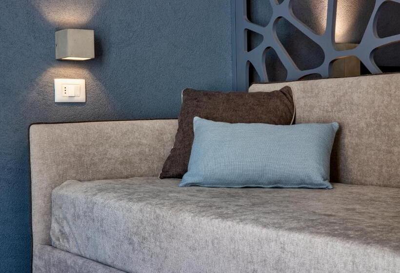 سوییت جونیور با بالکن, Stella Del Mare