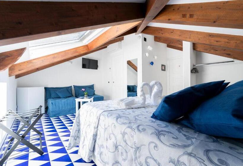 Трехместный Номер Deluxe Вид на Море, Villa Annalara Charme And Relax