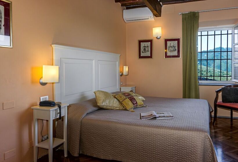 اتاق استاندارد سه نفره, Villa Volpi