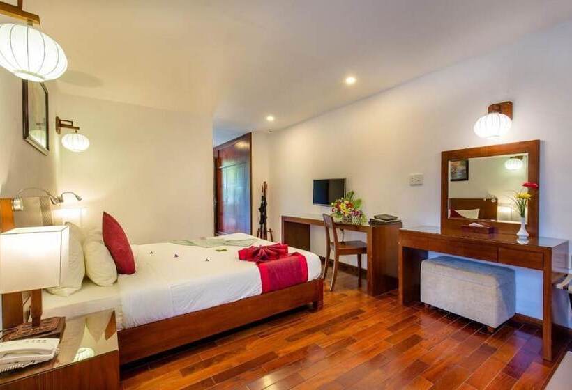 اتاق سوپریور با چشم‌انداز باغ, Vinh Hung Riverside Resort & Spa