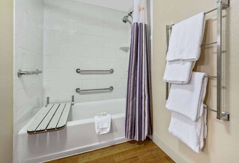 身障者適用スタンダードルーム, La Quinta By Wyndham West Palm Beach Airport