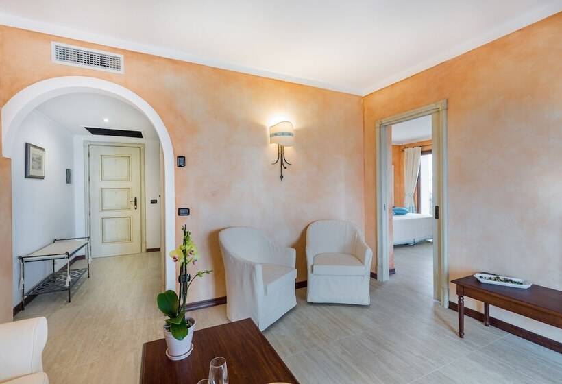 Президентский Люкс, La Vecchia Fonte Boutique
