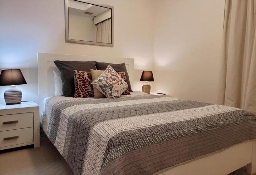 Apartamento 2 Dormitórios, Macarthur Chambers