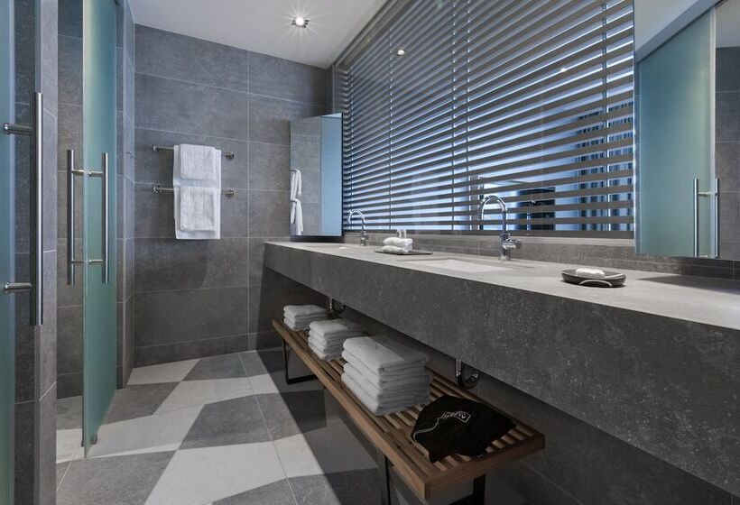 Пентхаус Люкс, Adriana Hvar Spa