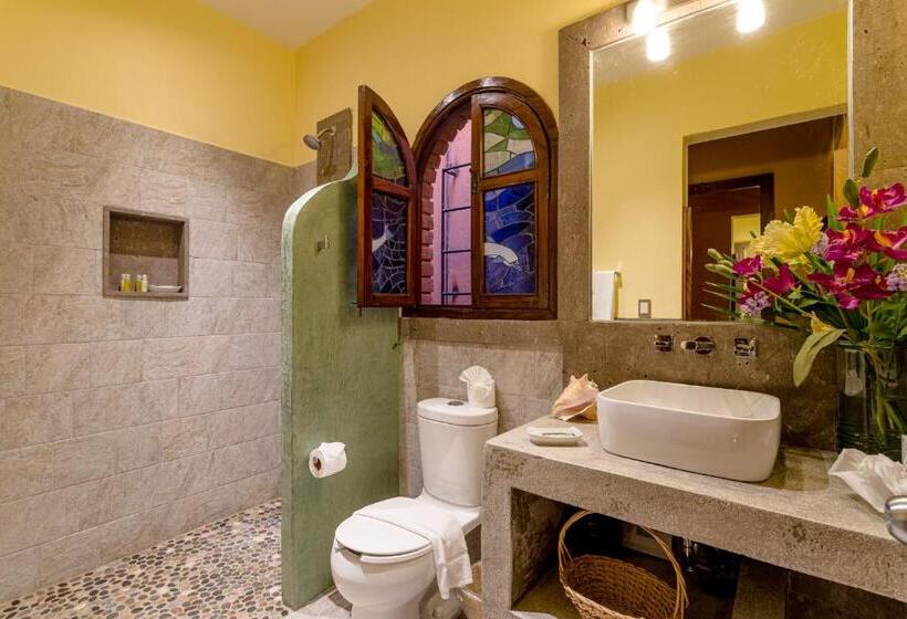 غرفة قياسية سرير كينج, Suites La Hacienda