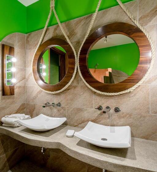 سوئیت جونیور با تراس, Suites La Hacienda