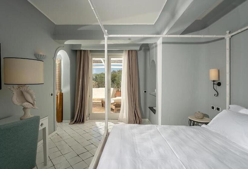 سوییت با چشم‌انداز دریا, Therasia Resort Sea And Spa   The Leading Hotels Of The World