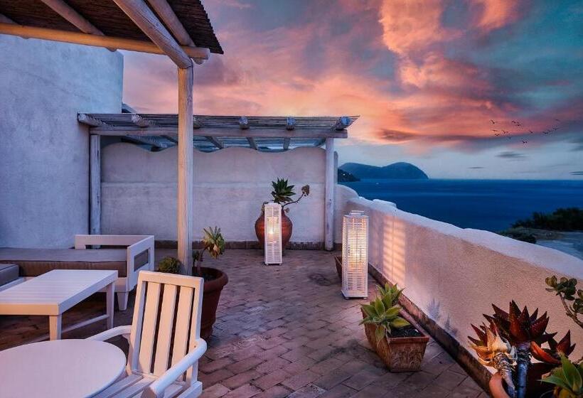 سوییت با چشم‌انداز دریا, Therasia Resort Sea And Spa   The Leading Hotels Of The World