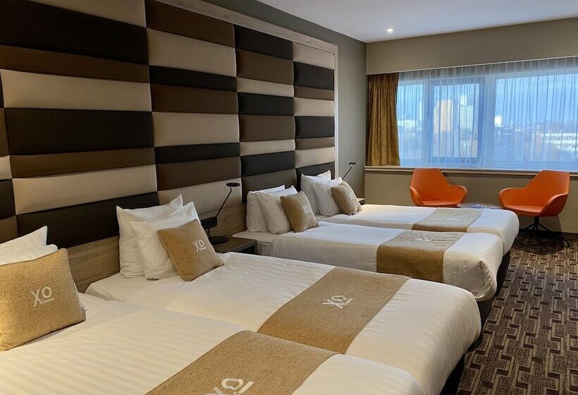 四人标准间, Xo Hotels Blue Tower
