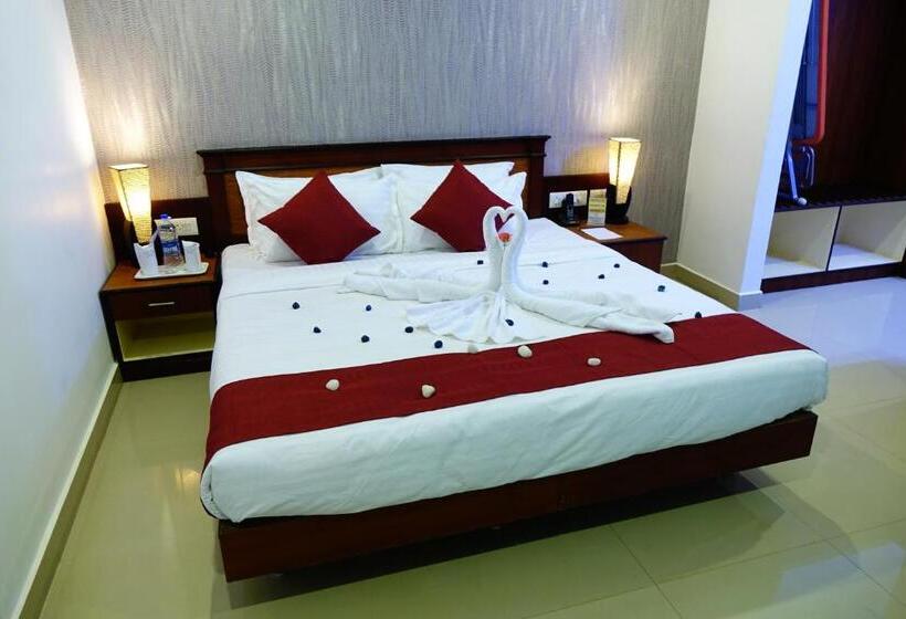 Triplo Executivo, Kallelys Park Inn, Chalakudy ,thrissur