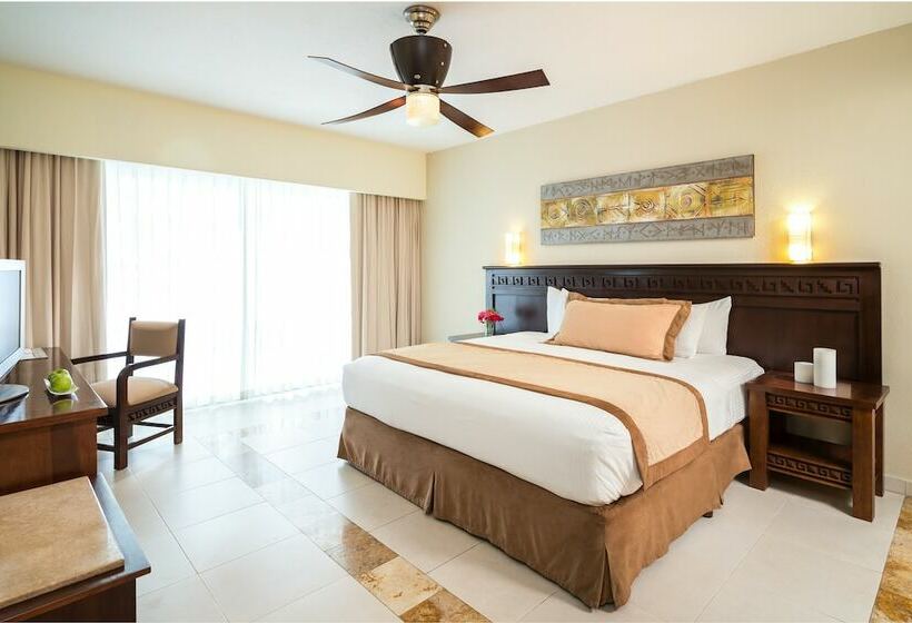 Quarto Deluxe Vista Jardim, Bluebay Grand Esmeralda - All Inclusive