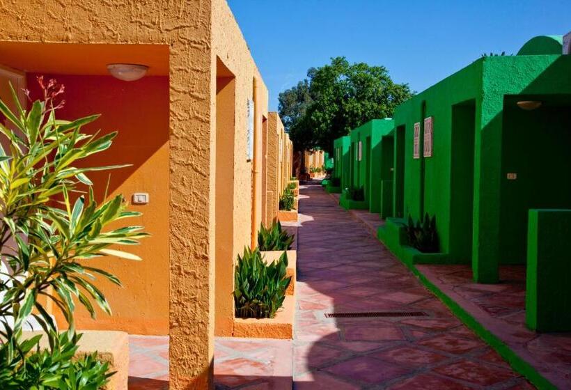 Четырехместный Номер Стандарт, Samira Club   Caters To Couples